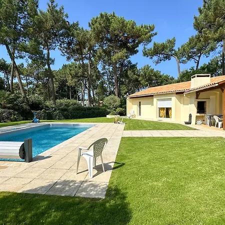 A La Palmyre Avec Piscine, Tennis, Et Wifi - 8 Pers. - Fr-1-705-15 Vila Les Mathes